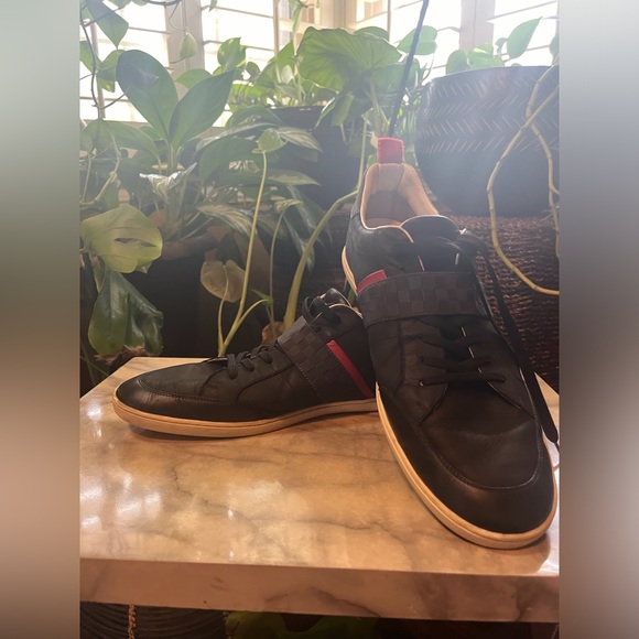 Louis Vuitton Mens Tennis Shoes size 10 1/2 - Picture 4 of 13